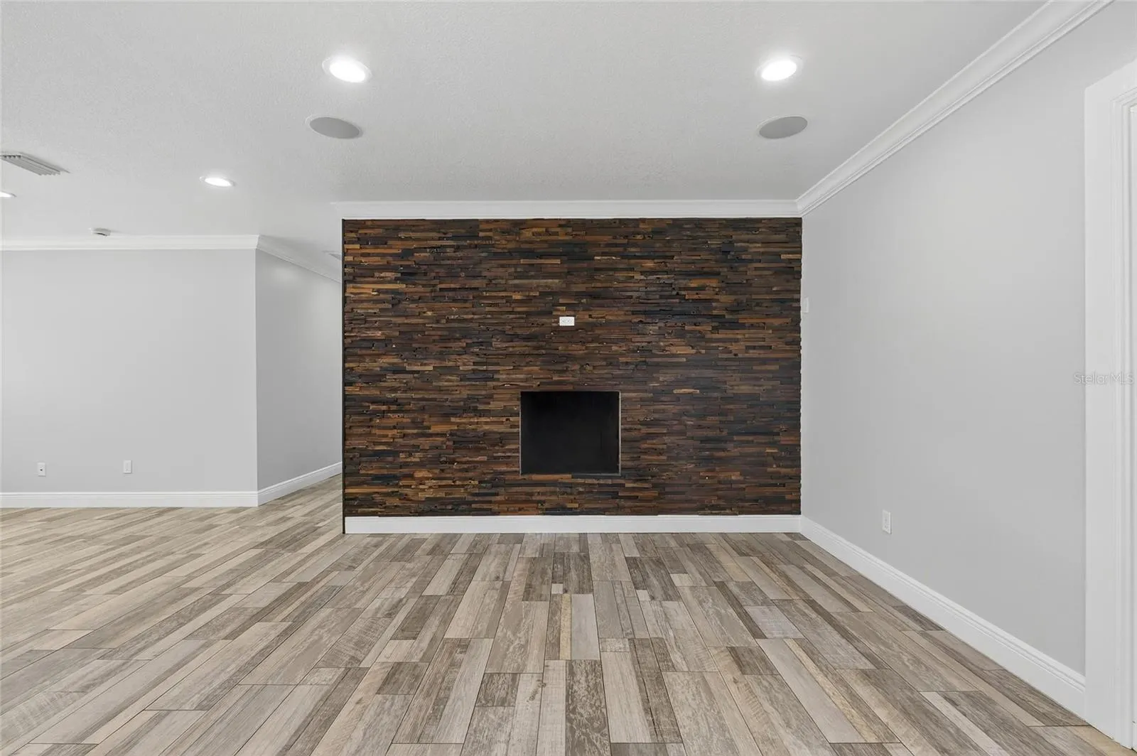 508 CLARISSA DR