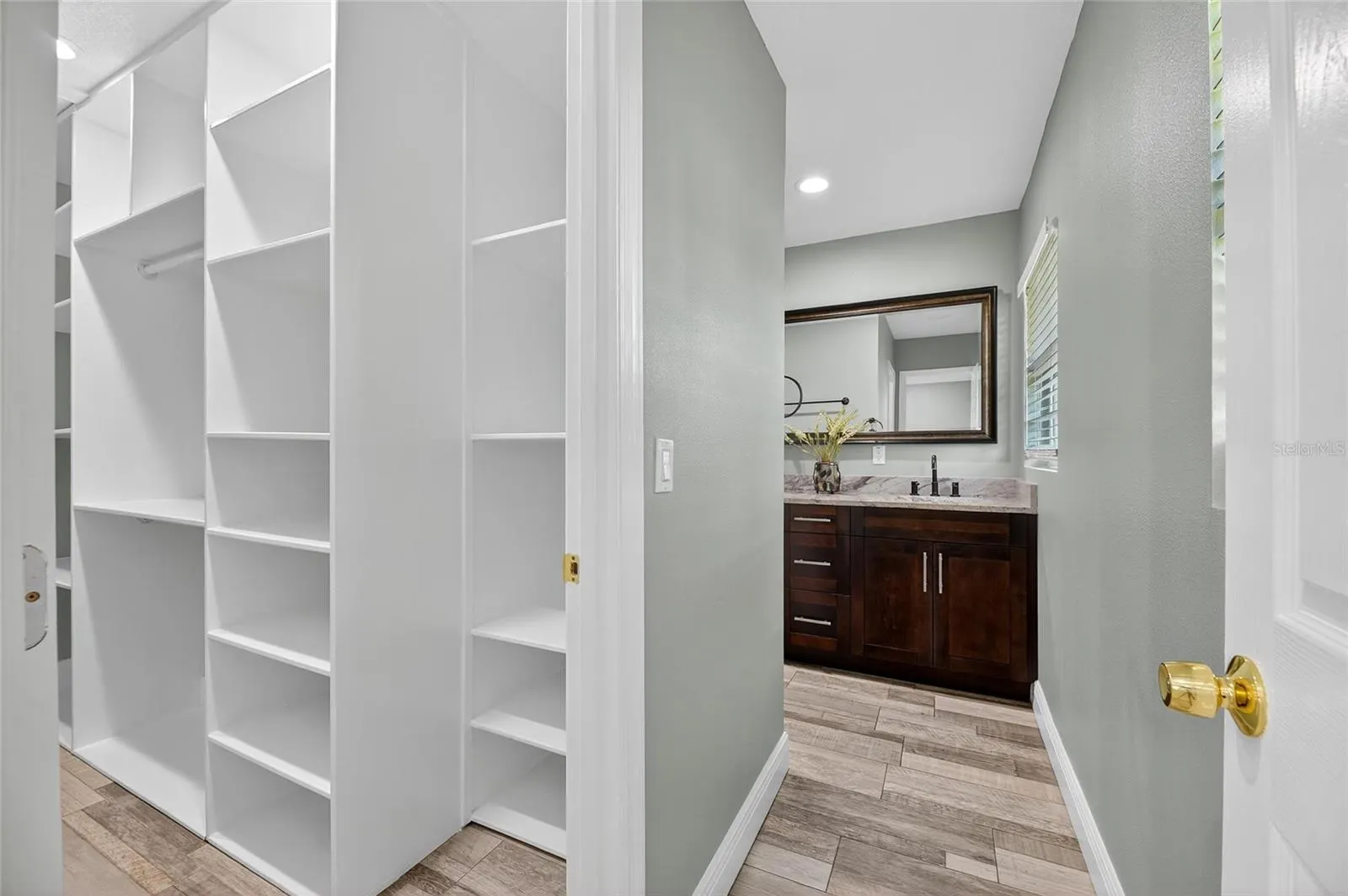 508 CLARISSA DR