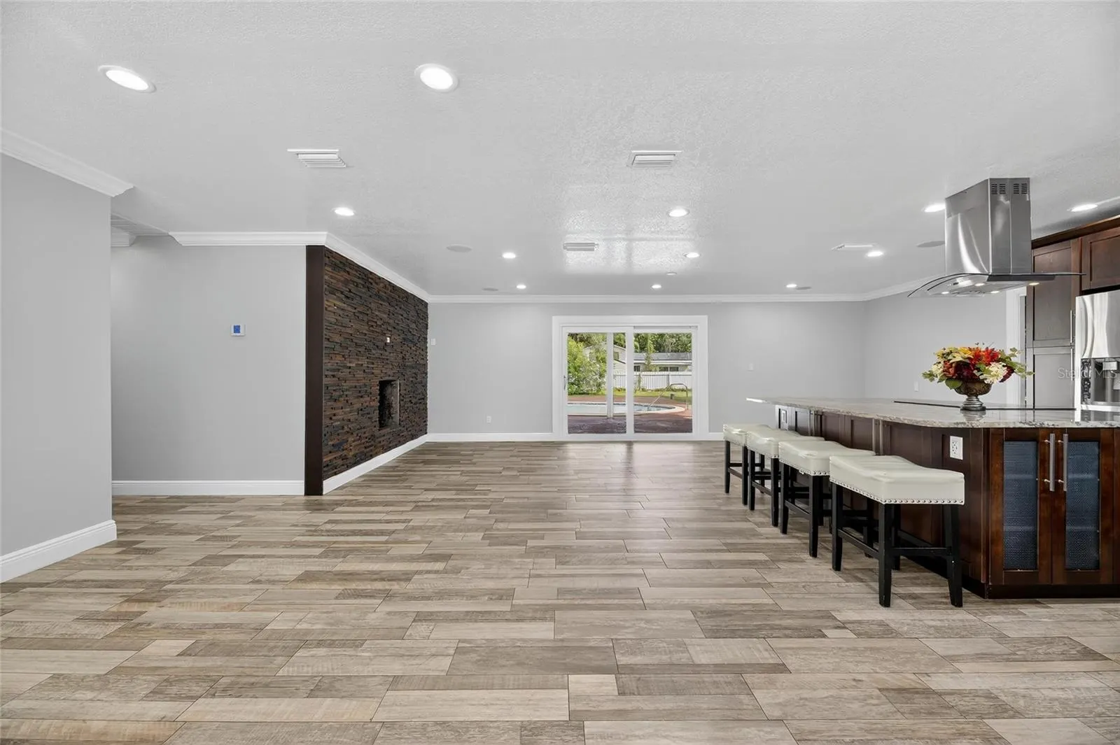508 CLARISSA DR