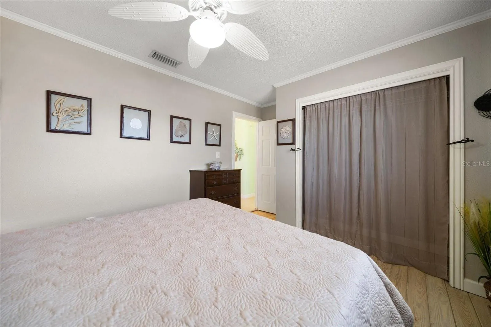 800 E GULF BLVD #5, #5