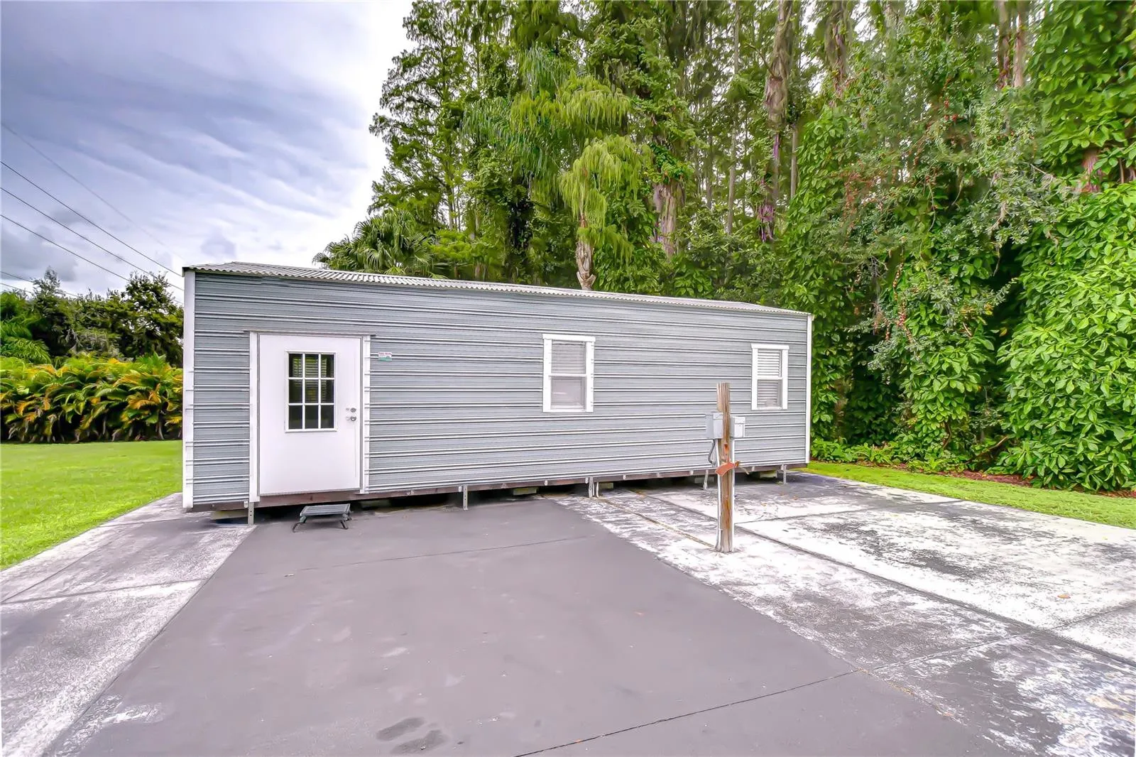 15907 RACE TRACK RD