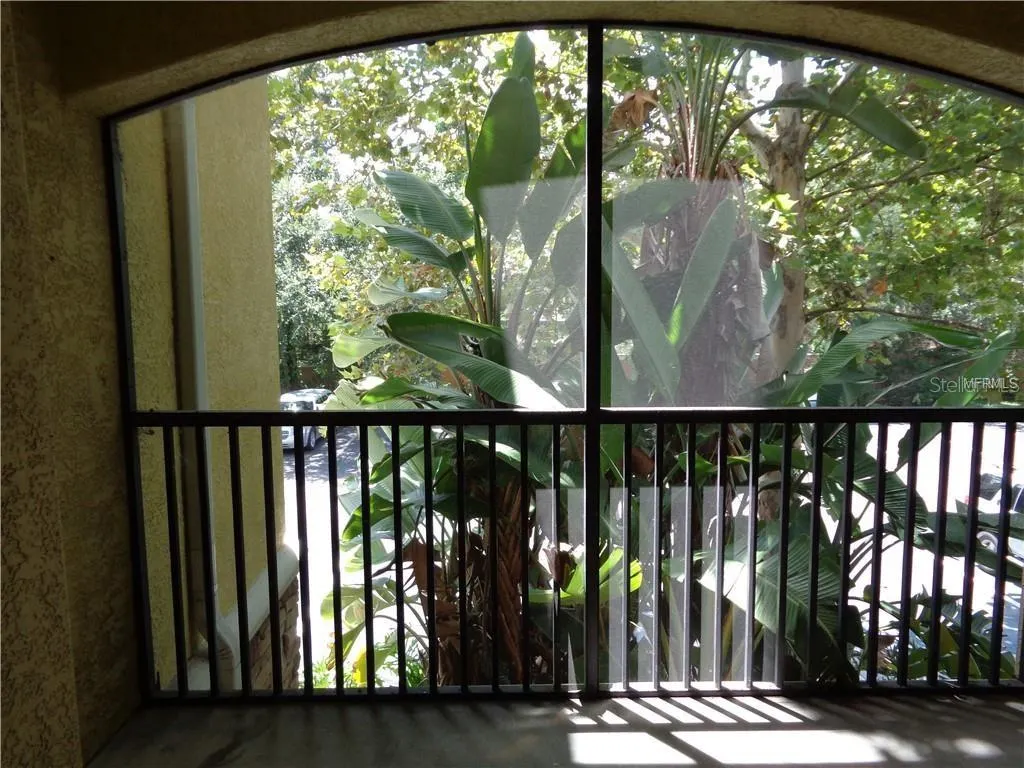 10205 COURTNEY PALMS BLVD #204, #204