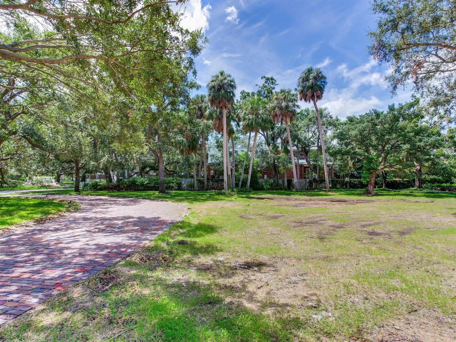5001 S SHORE CREST CIR