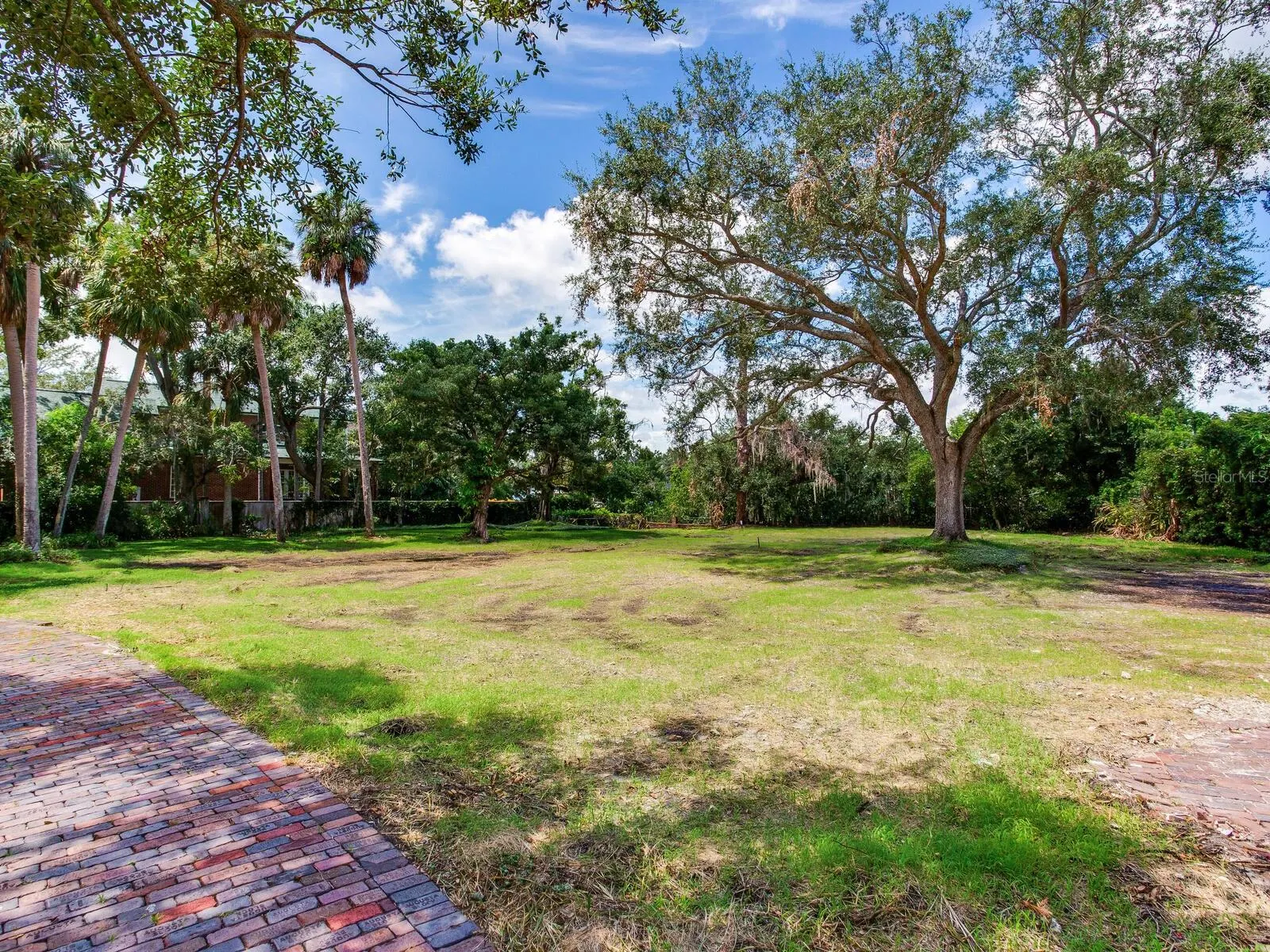 5001 S SHORE CREST CIR