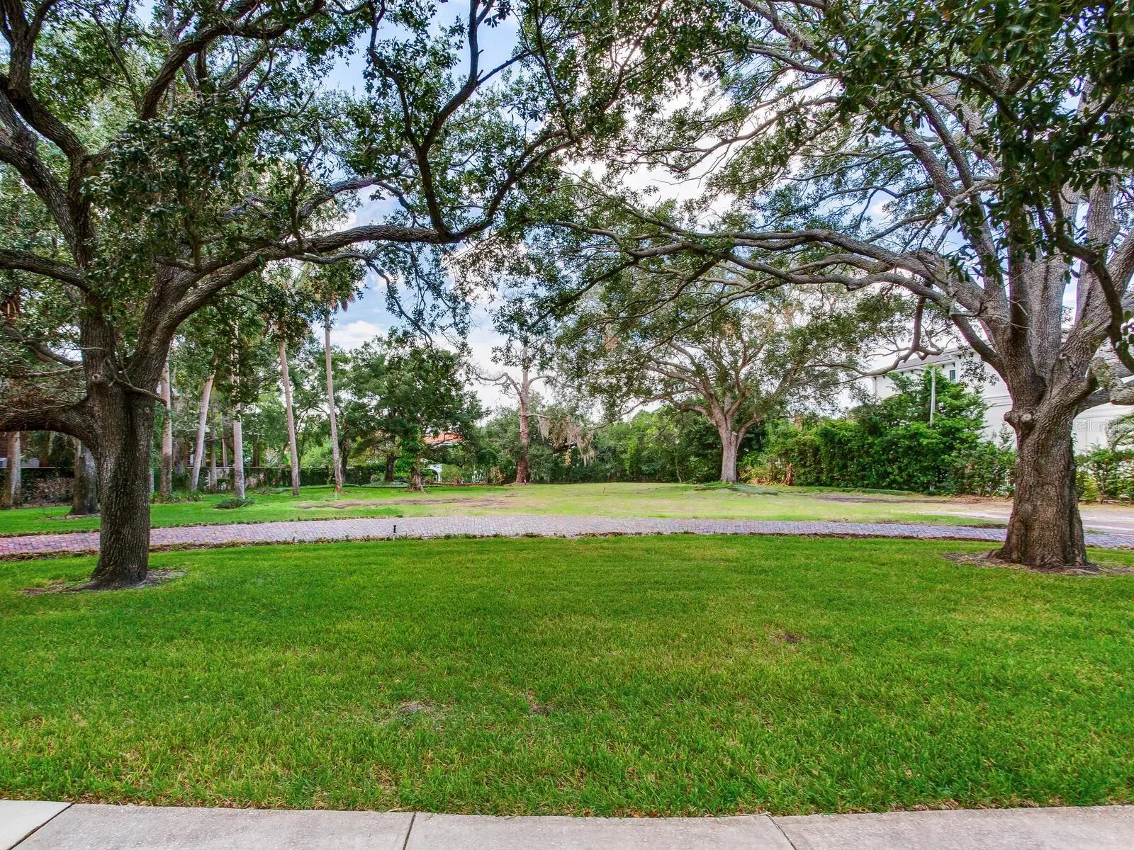 5001 S SHORE CREST CIR