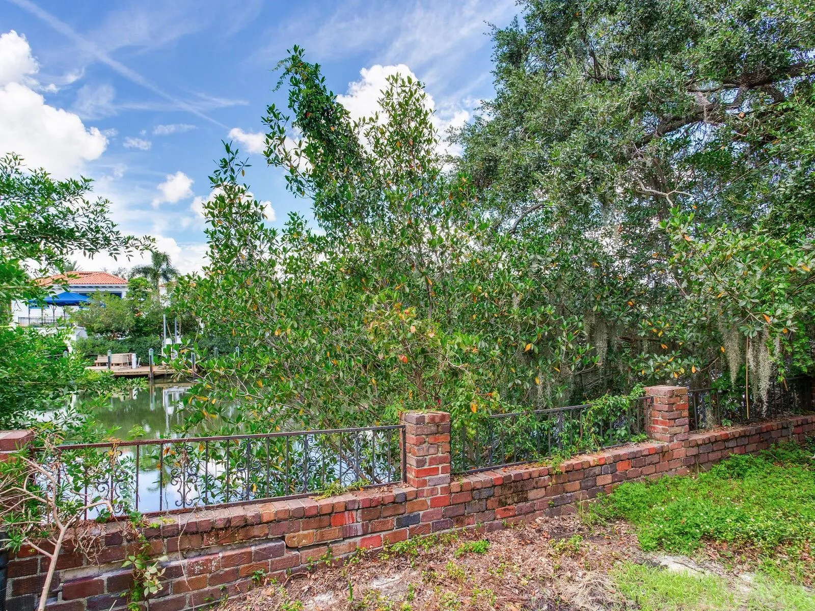 5001 S SHORE CREST CIR