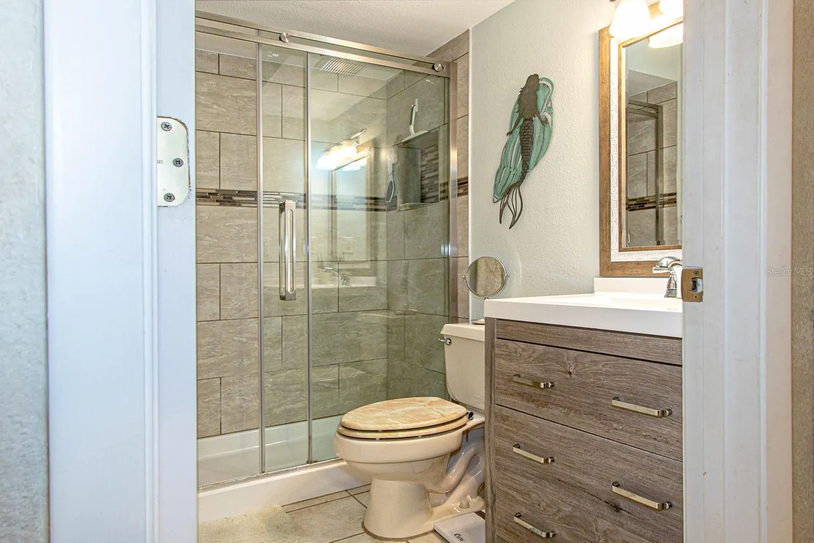 3020 BONAVENTURE CIR #204, #204