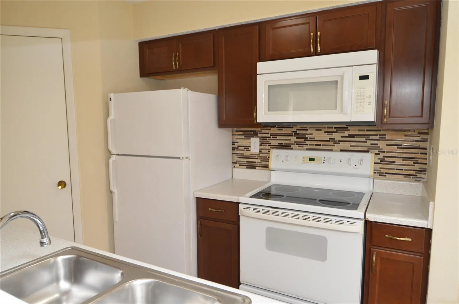 8647 MALLARD RESERVE DR #103, #103