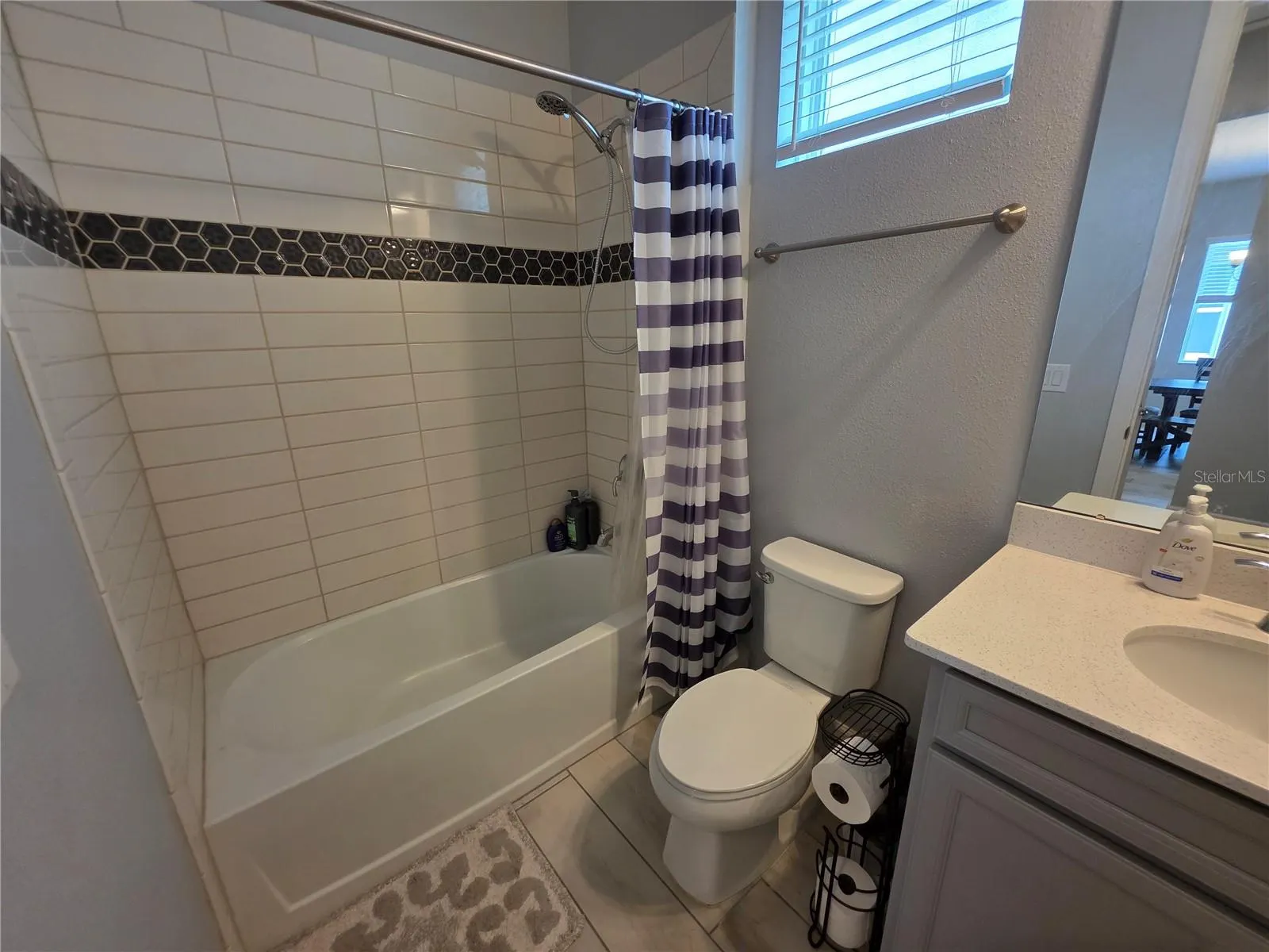 6123 VOYAGERS PL