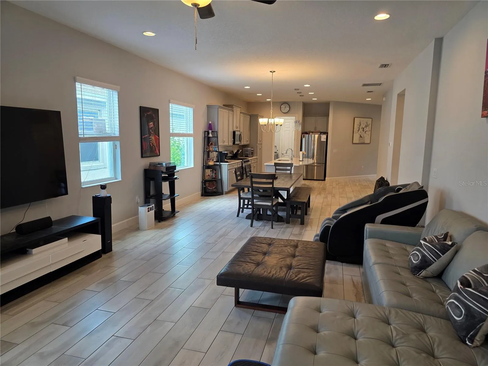 6123 VOYAGERS PL