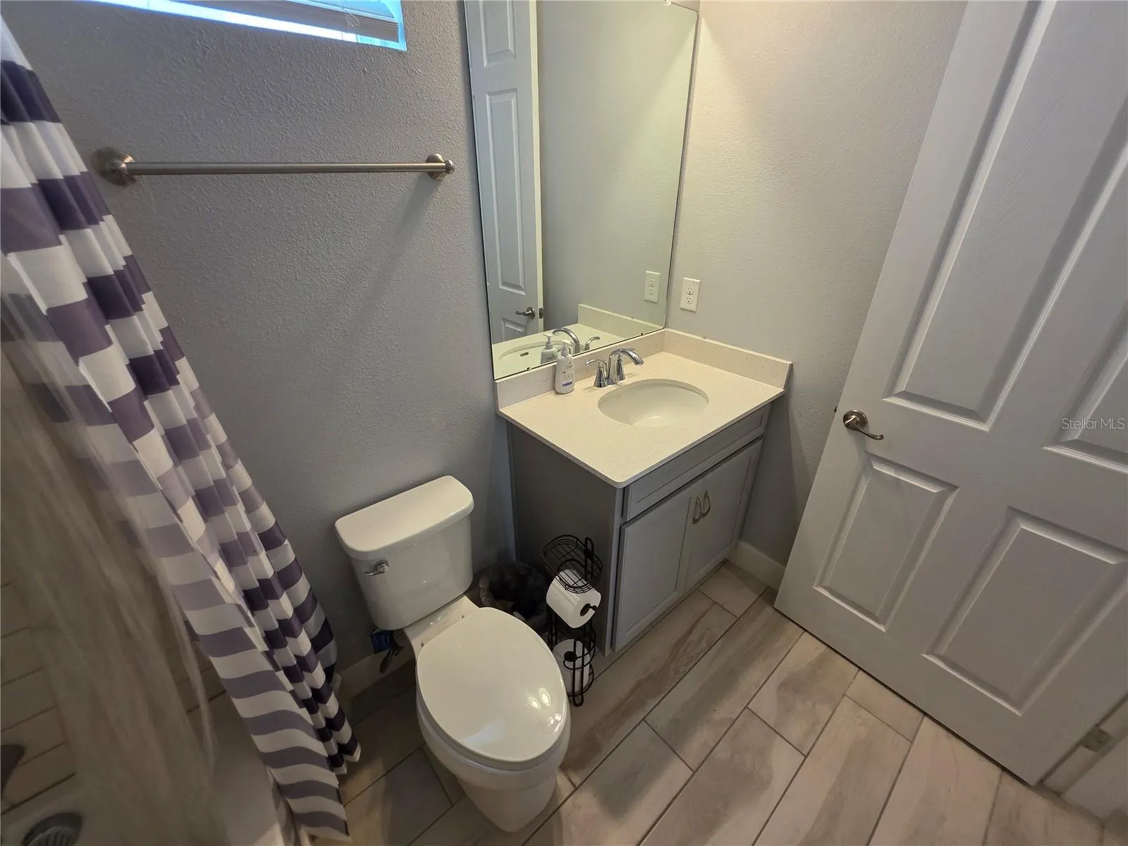 6123 VOYAGERS PL