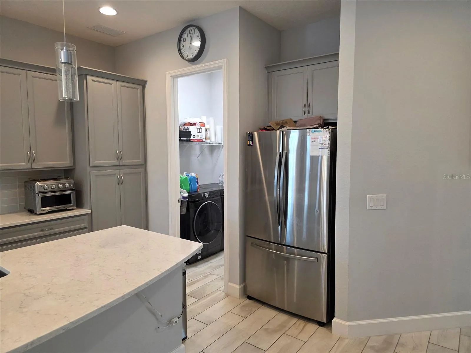 6123 VOYAGERS PL