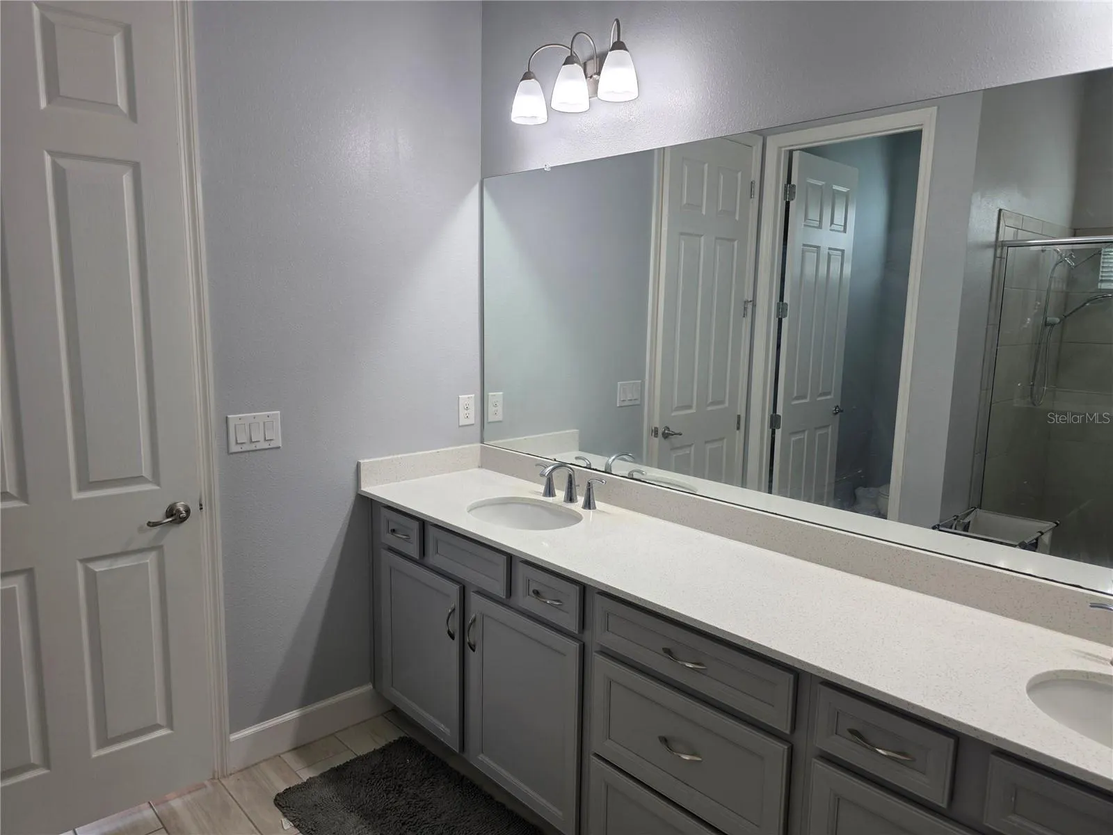 6123 VOYAGERS PL