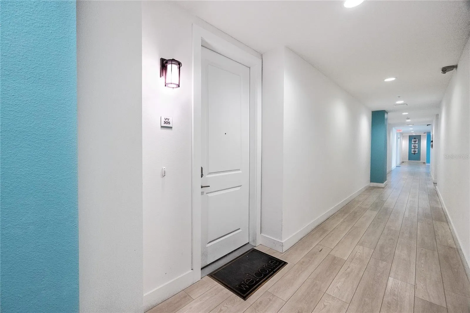 300 150TH AVE #305, #305