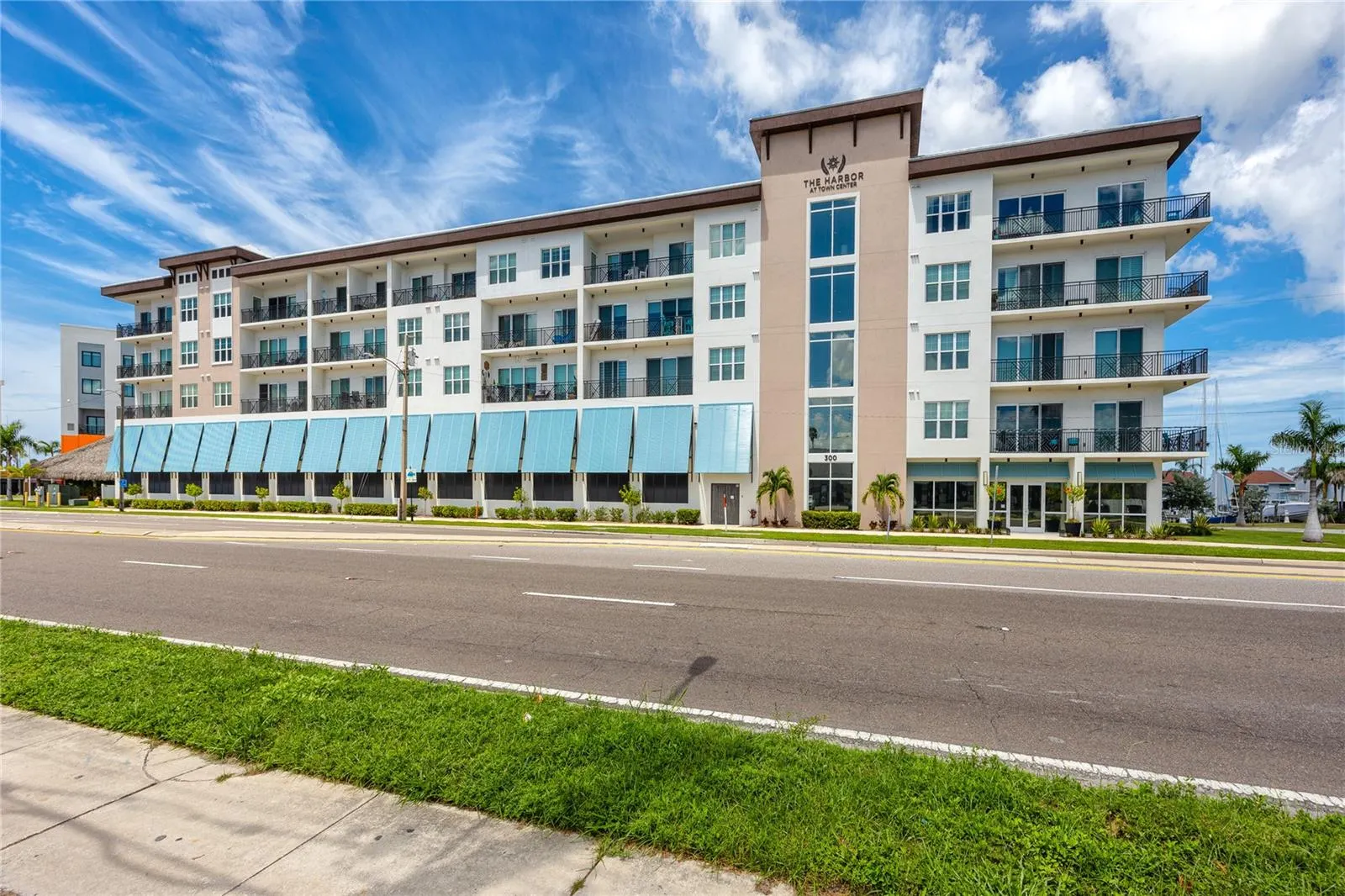 300 150TH AVE #305, #305