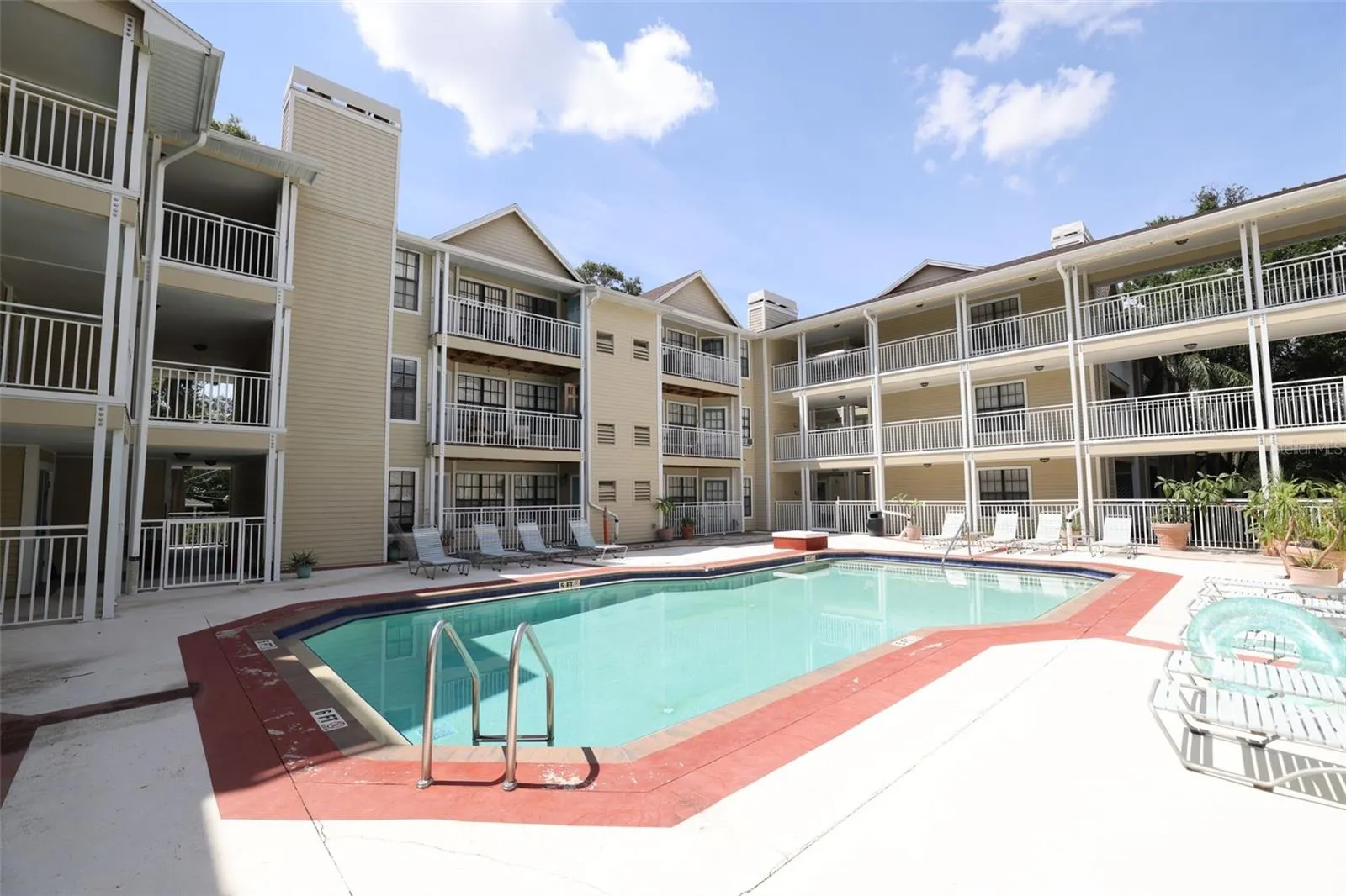 1000 W HORATIO ST #126, #126