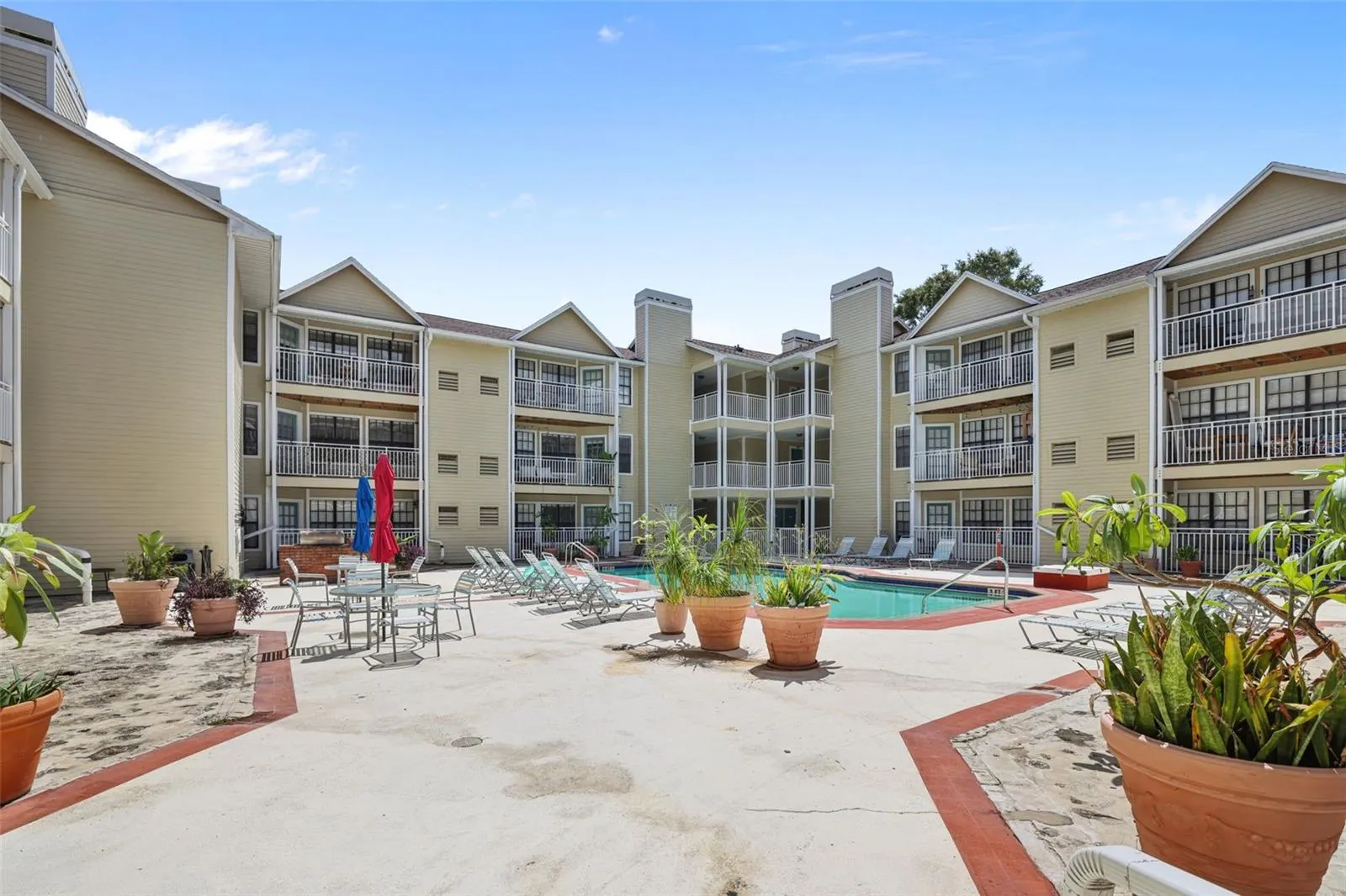 1000 W HORATIO ST #126, #126