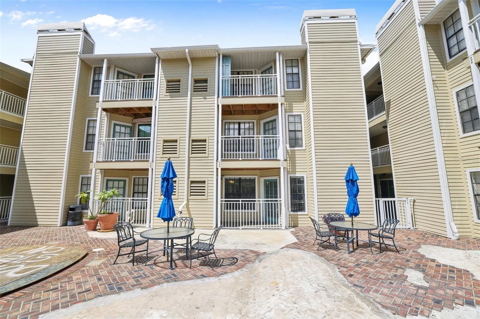 1000 W HORATIO ST #126, #126