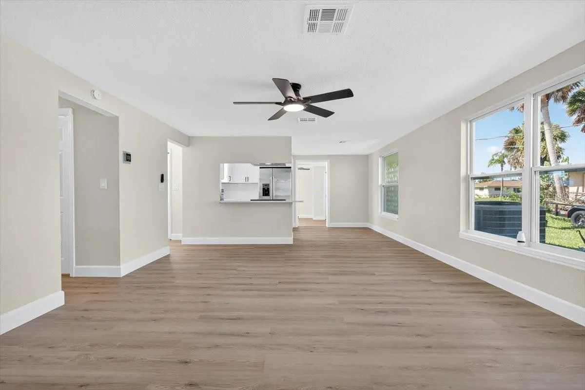 420 PALM CREEK DR