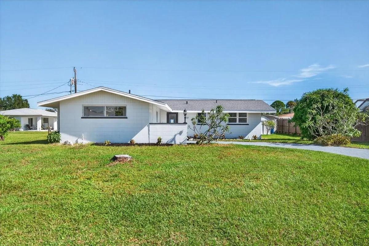420 PALM CREEK DR
