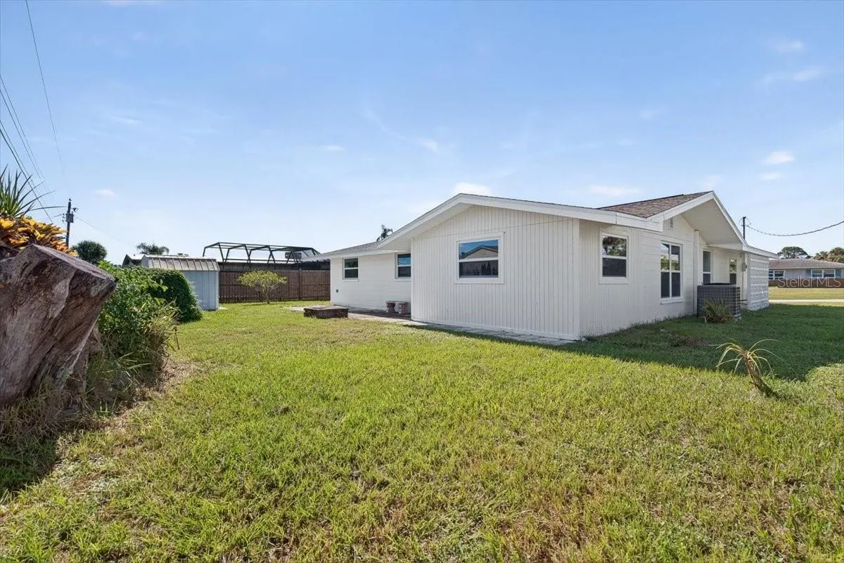 420 PALM CREEK DR