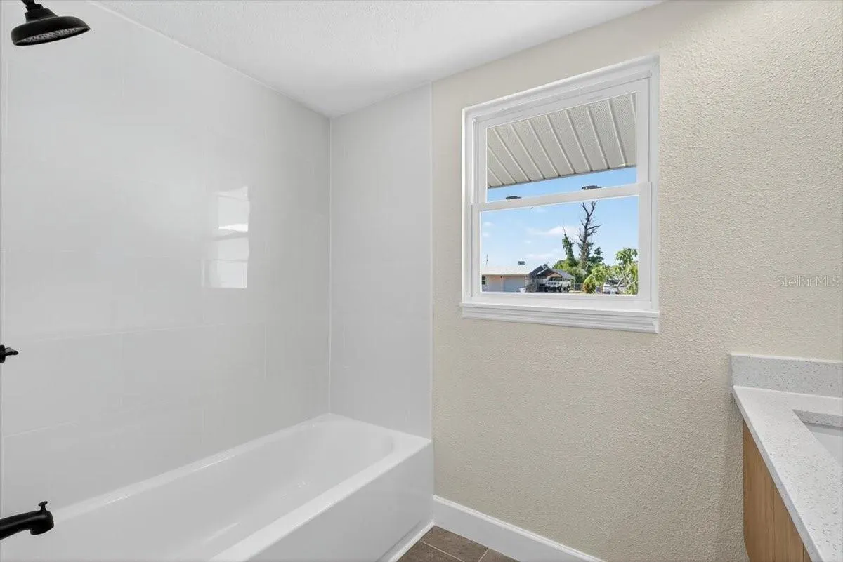 420 PALM CREEK DR