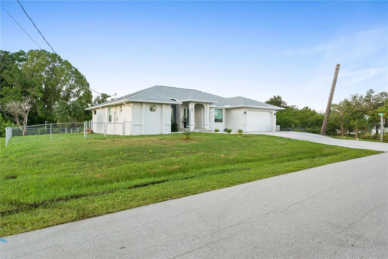 200 DOLPHIN PKWY