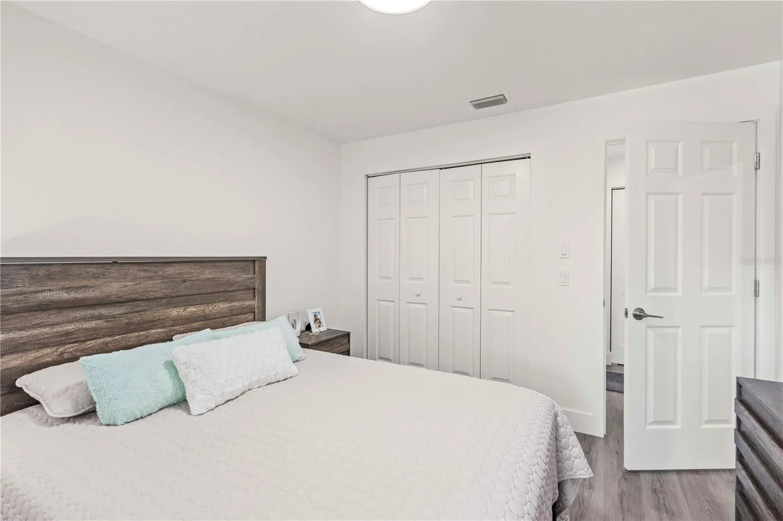 200 DOLPHIN PKWY