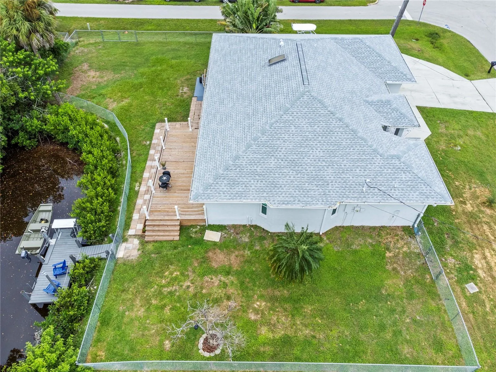 200 DOLPHIN PKWY