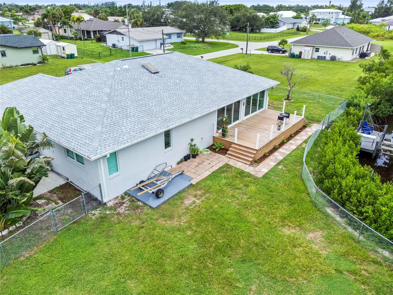 200 DOLPHIN PKWY