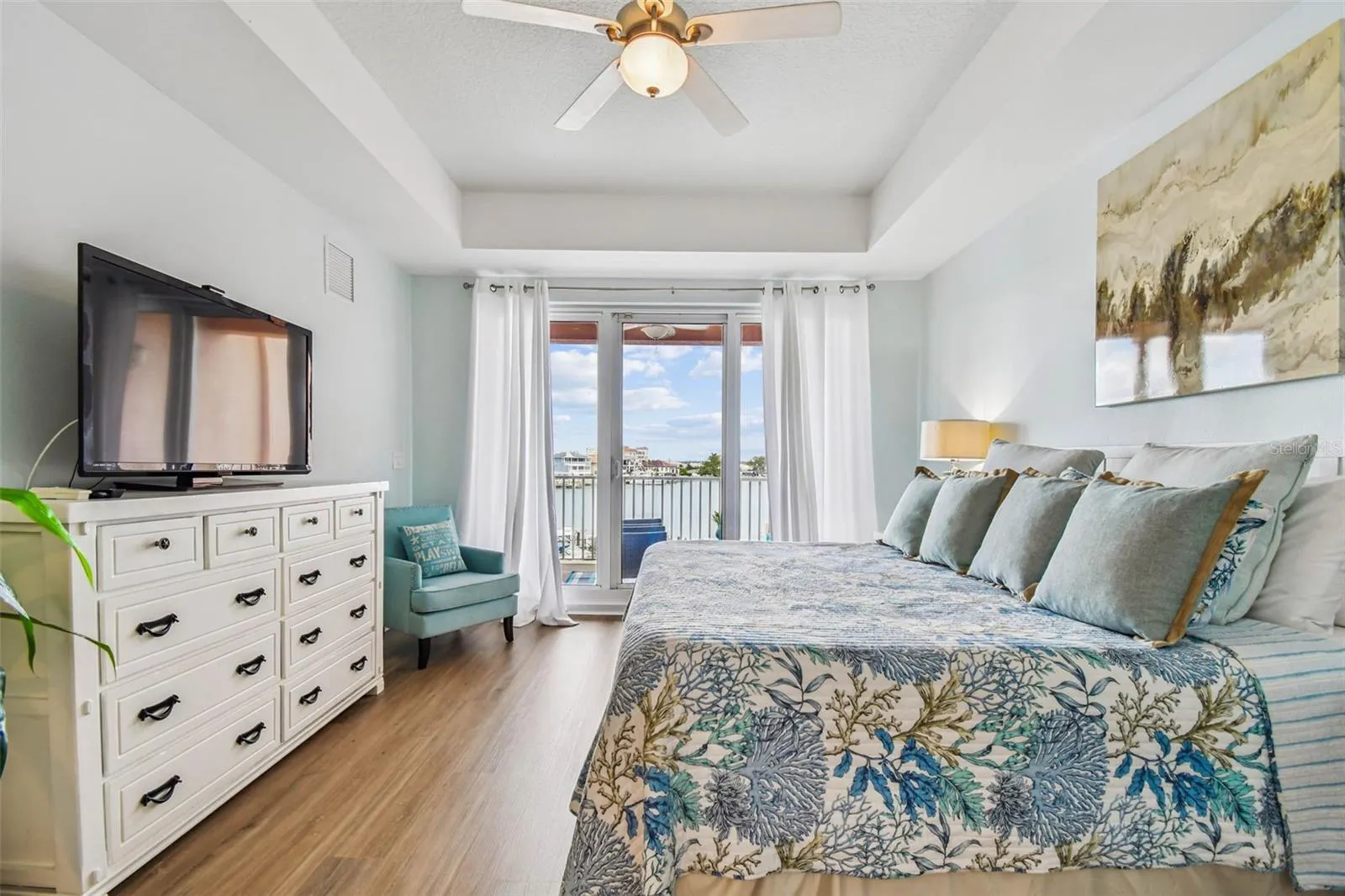 530 S GULFVIEW BLVD #304, #304