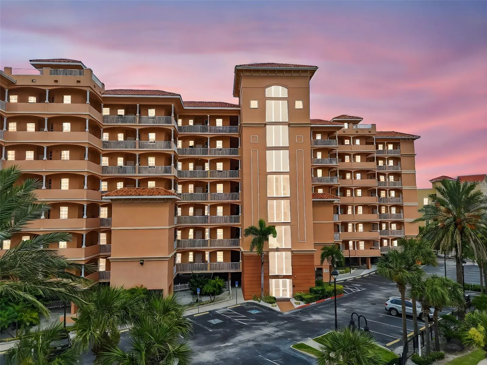 530 S GULFVIEW BLVD #304, #304