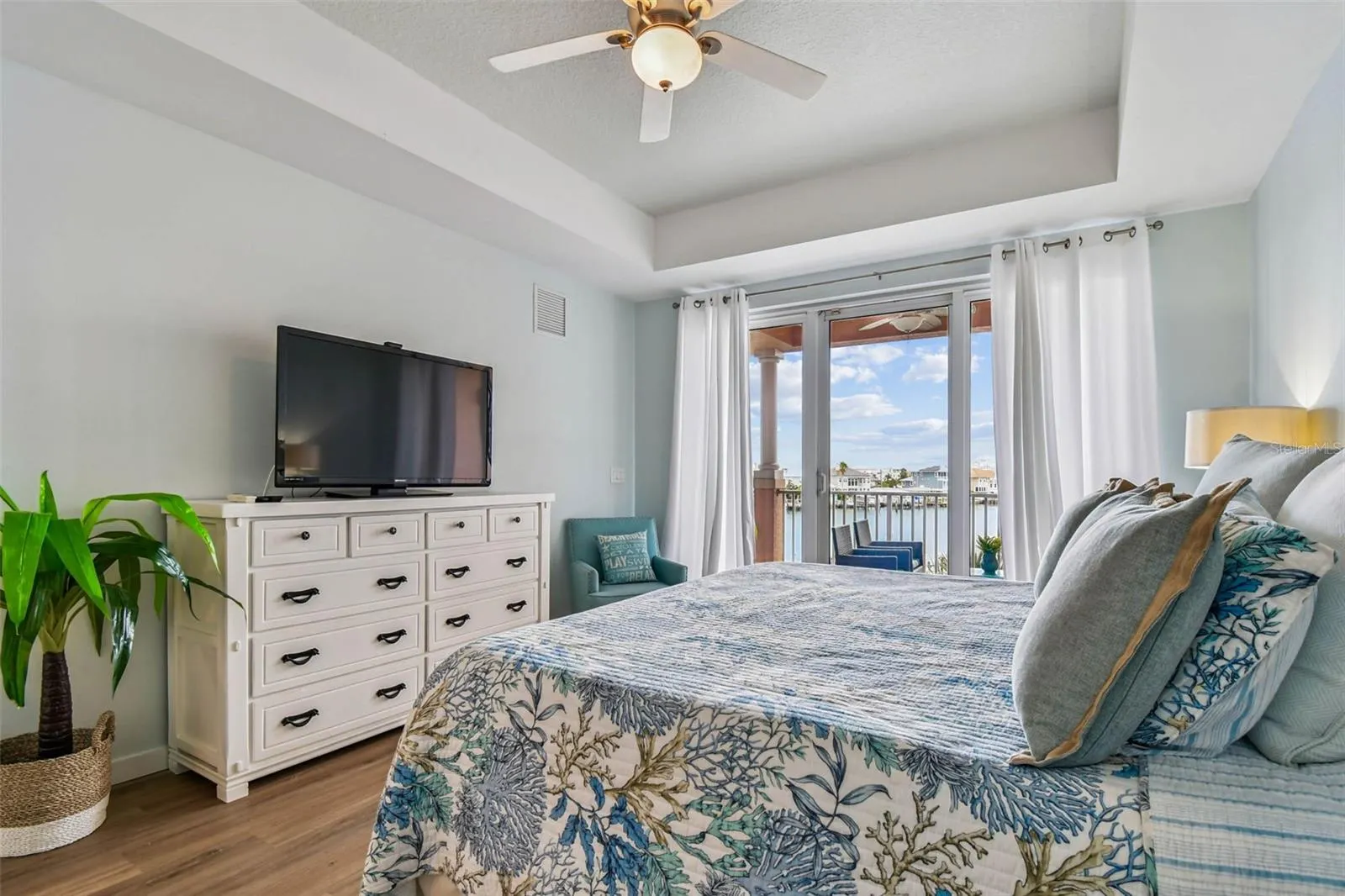 530 S GULFVIEW BLVD #304, #304