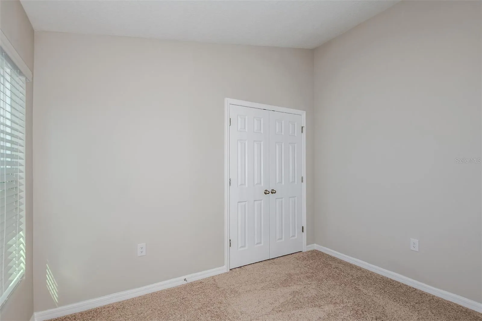 4130 GERBERA DAISY AVE