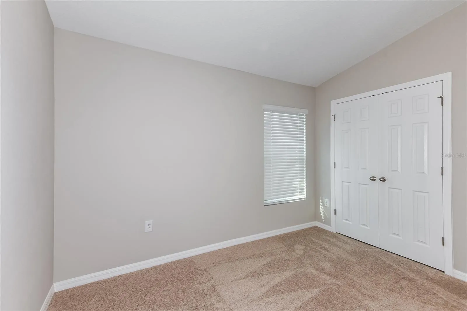 4130 GERBERA DAISY AVE