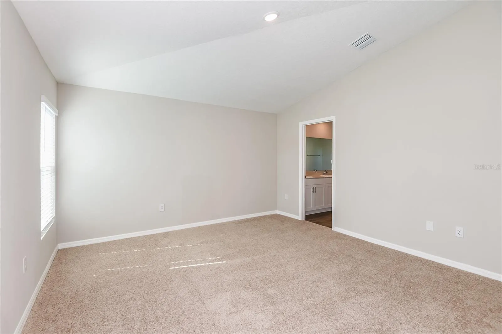 4130 GERBERA DAISY AVE