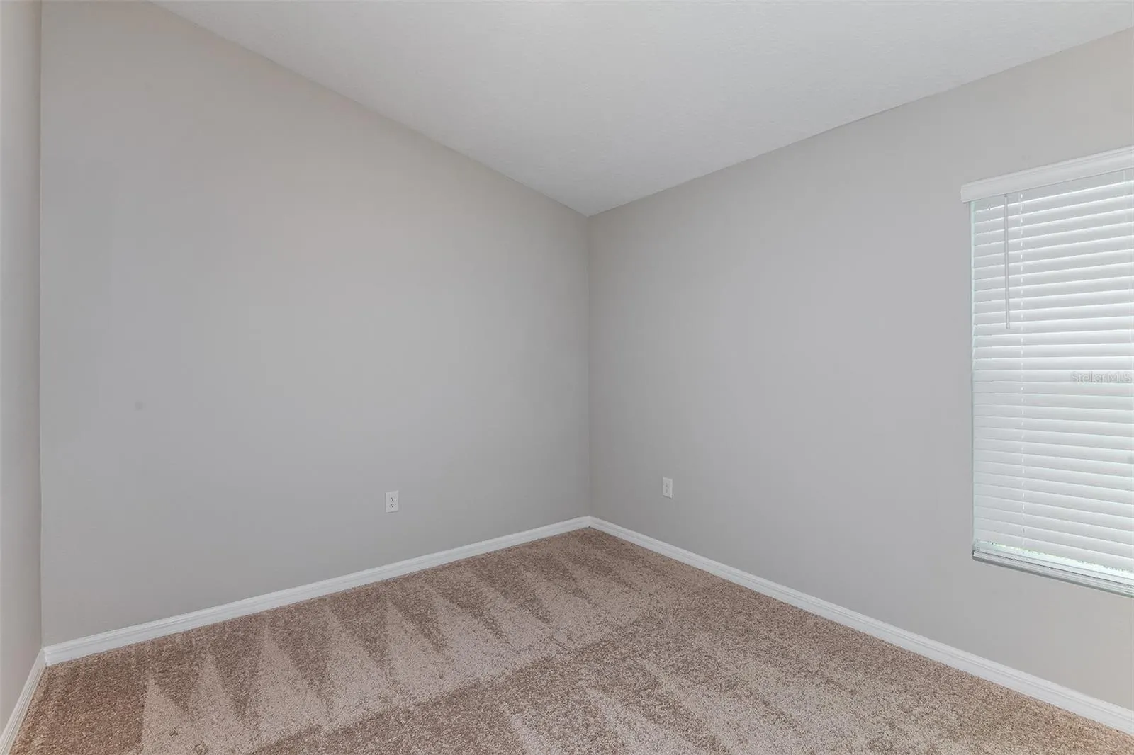 4130 GERBERA DAISY AVE