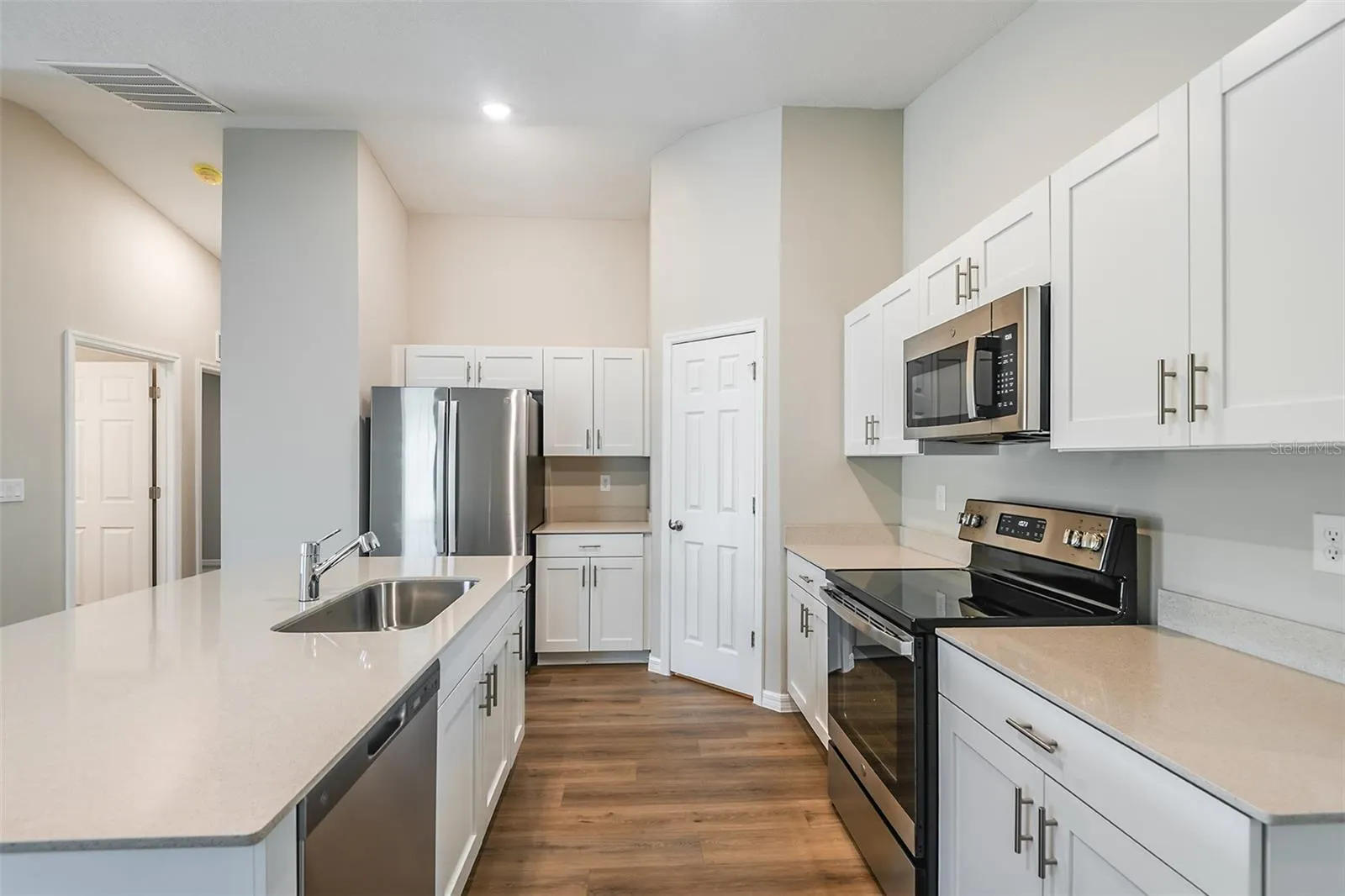 4130 GERBERA DAISY AVE