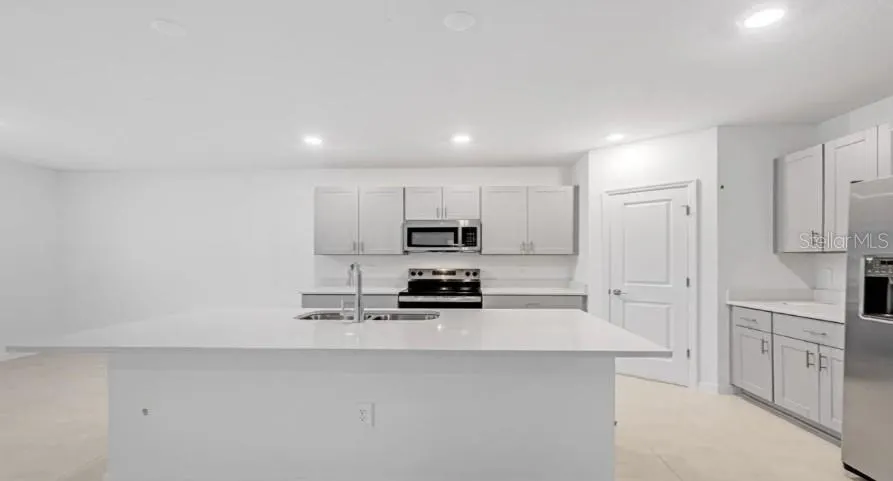 13235 COMMONS AVE