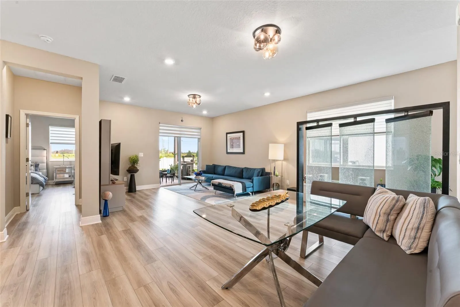 9368A SANDY BLUFFS CIR