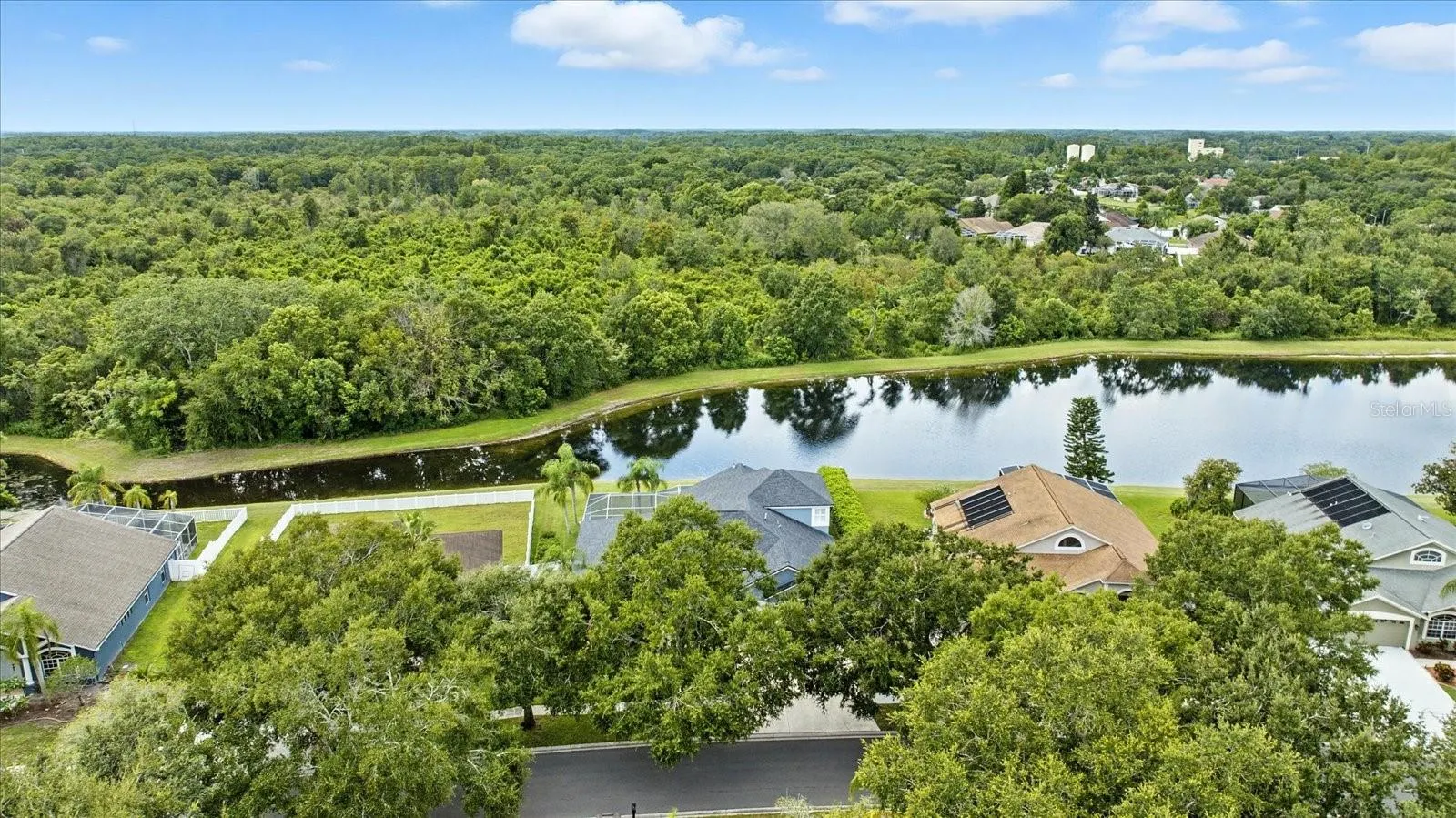 15130 ARBOR HOLLOW DR