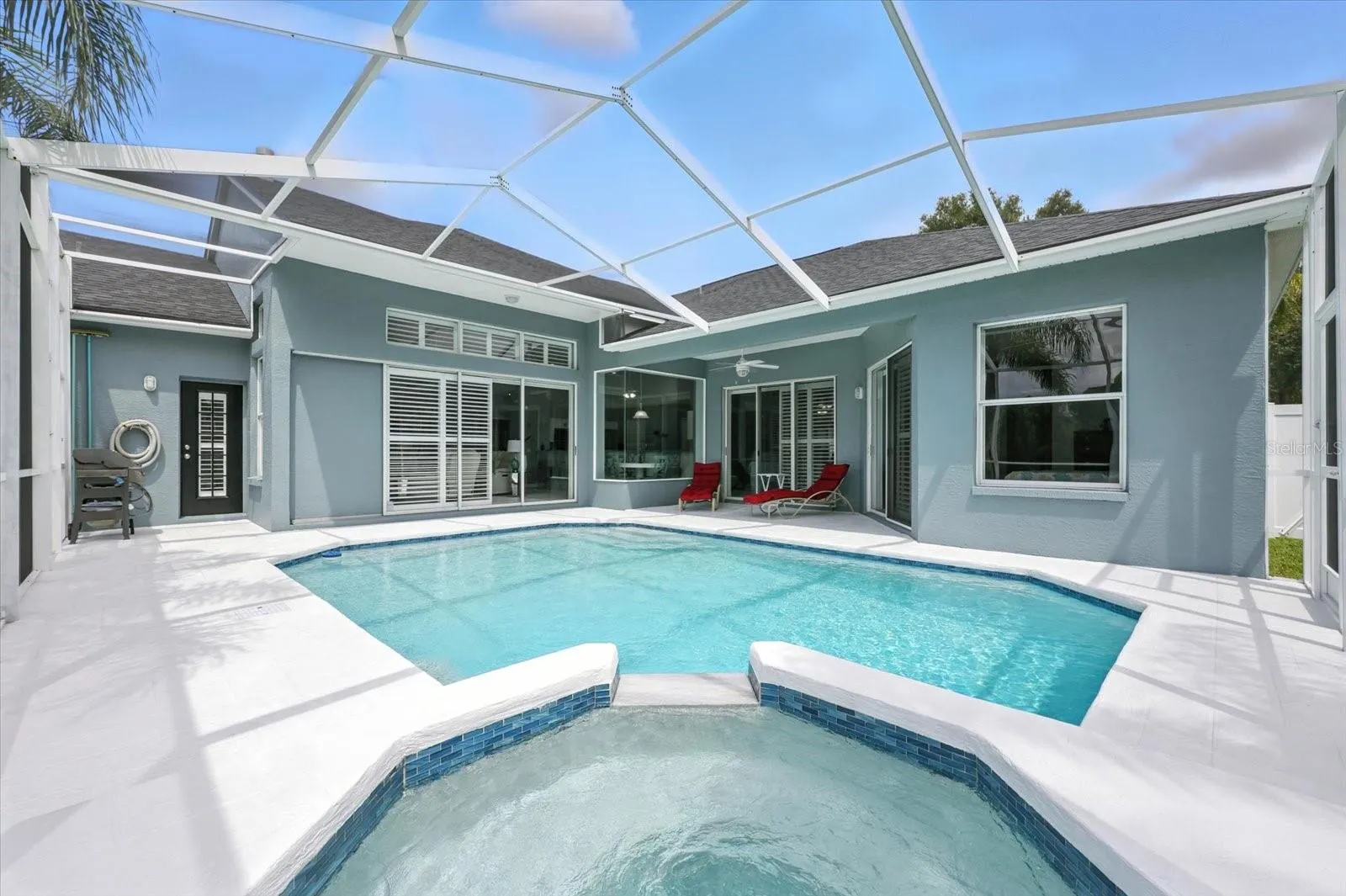 15130 ARBOR HOLLOW DR