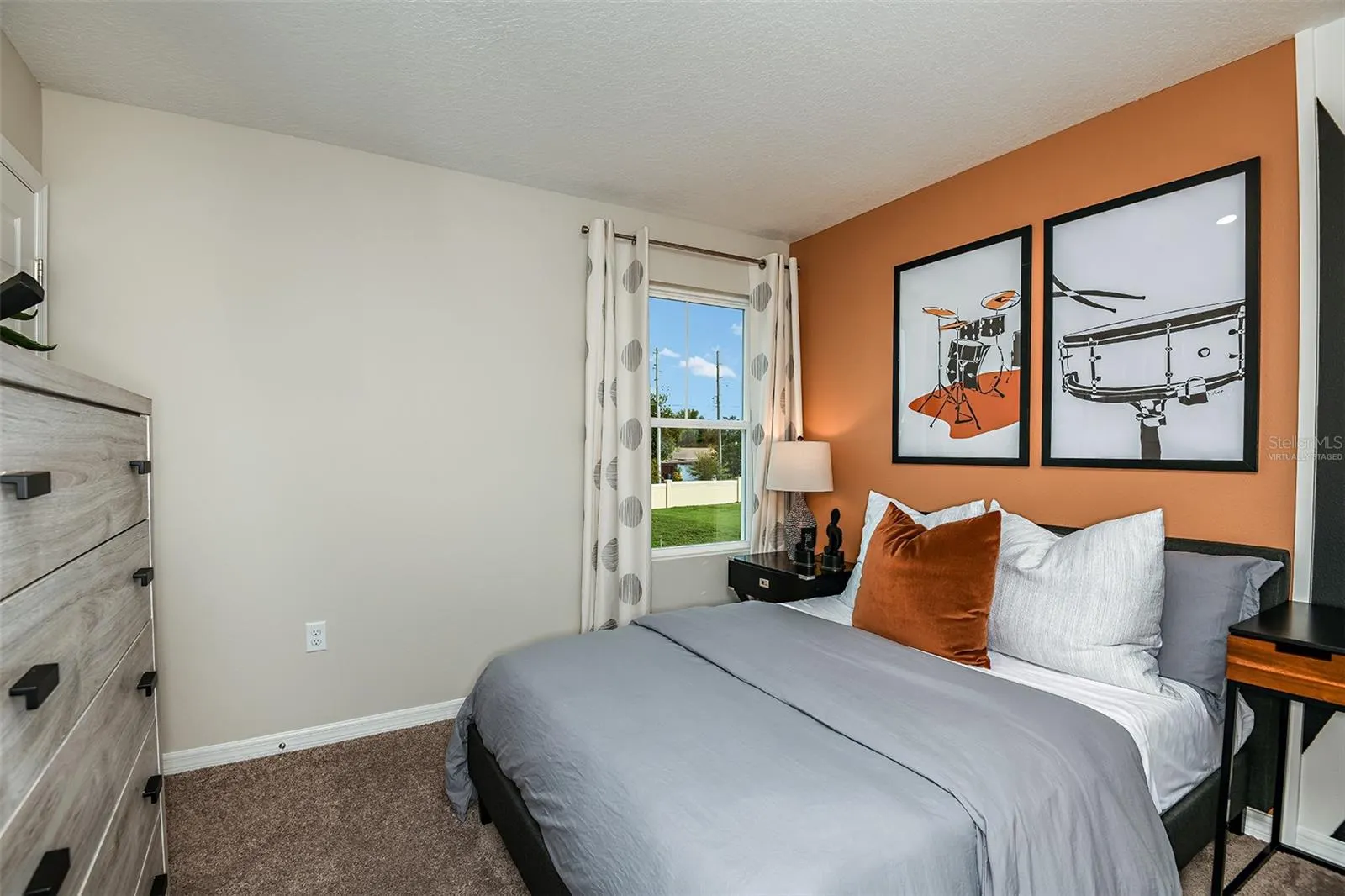 4118 GERBERA DAISY AVE