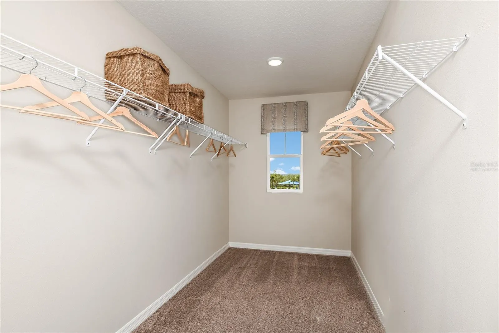 4118 GERBERA DAISY AVE
