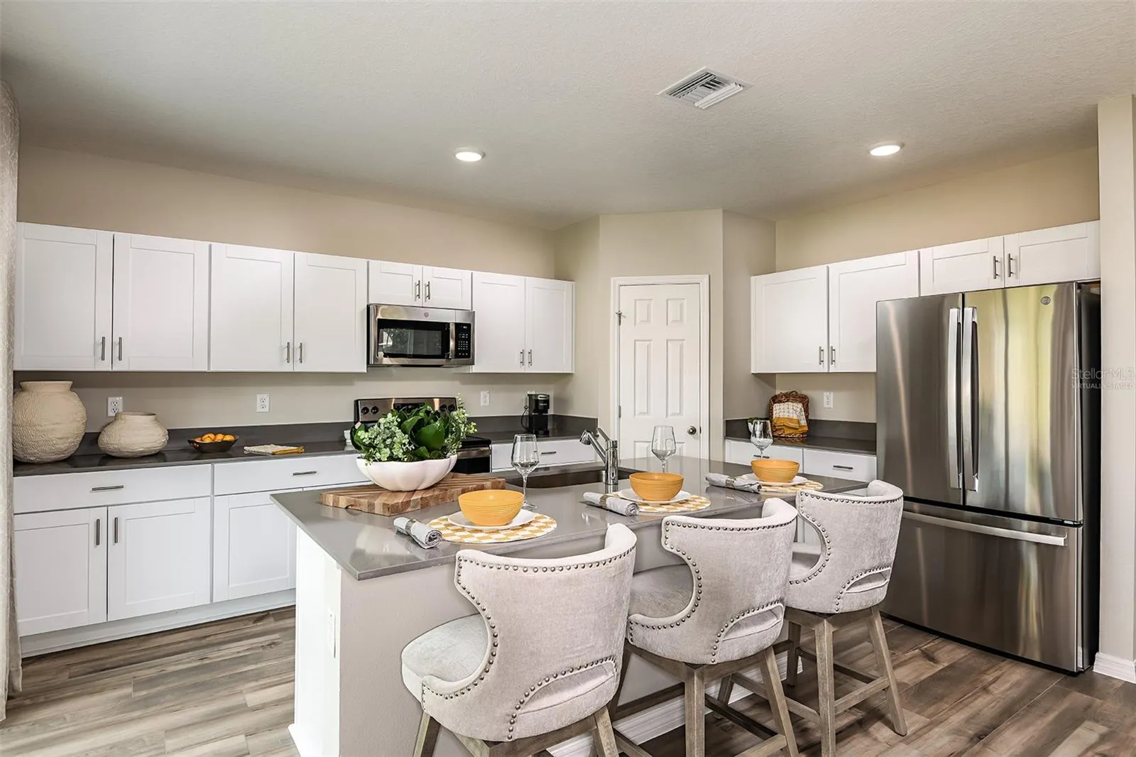 4118 GERBERA DAISY AVE