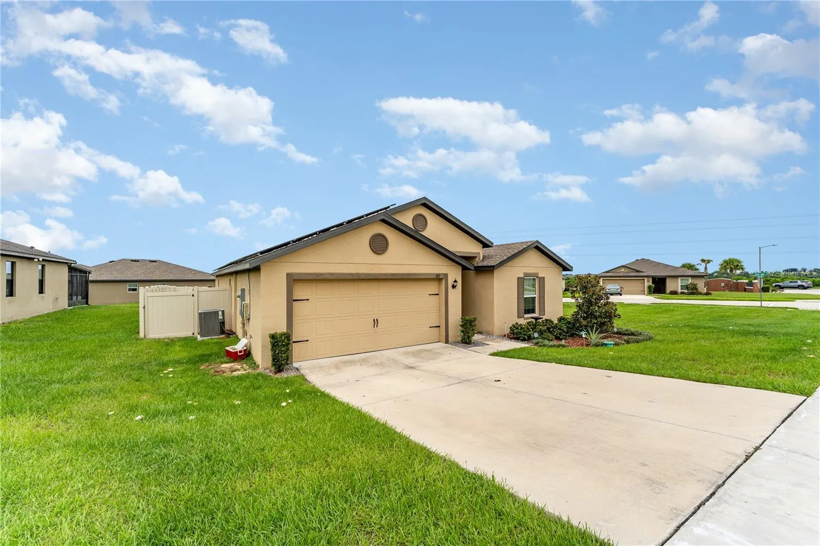 1372 SWAN LAKE CIR