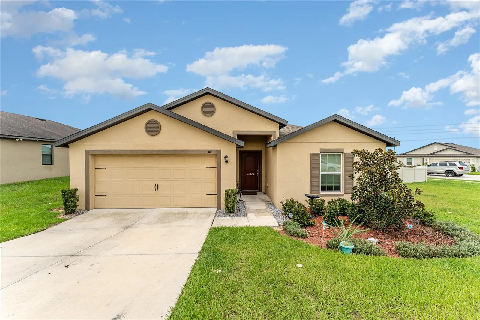 1372 SWAN LAKE CIR