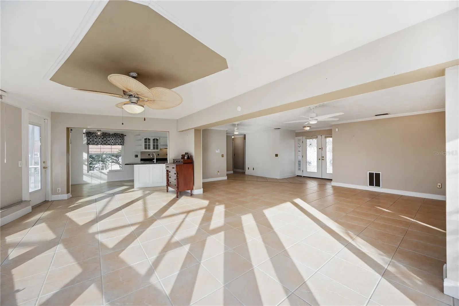 14039 LEEWARD DR