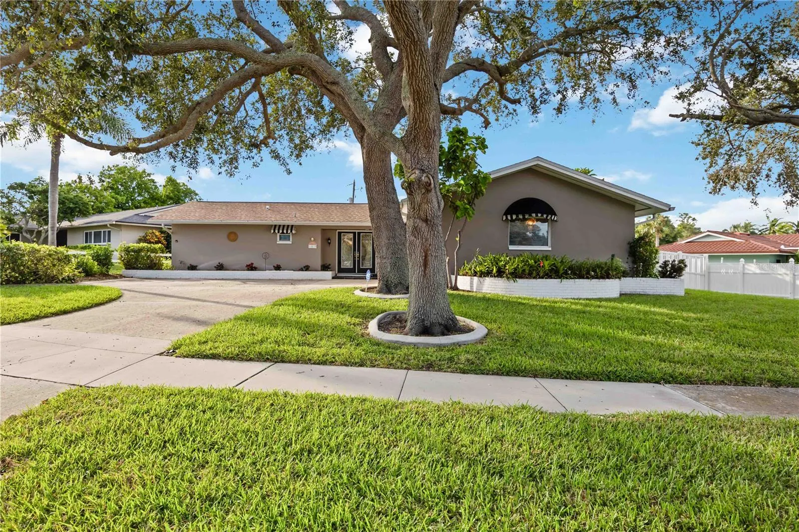 14039 LEEWARD DR