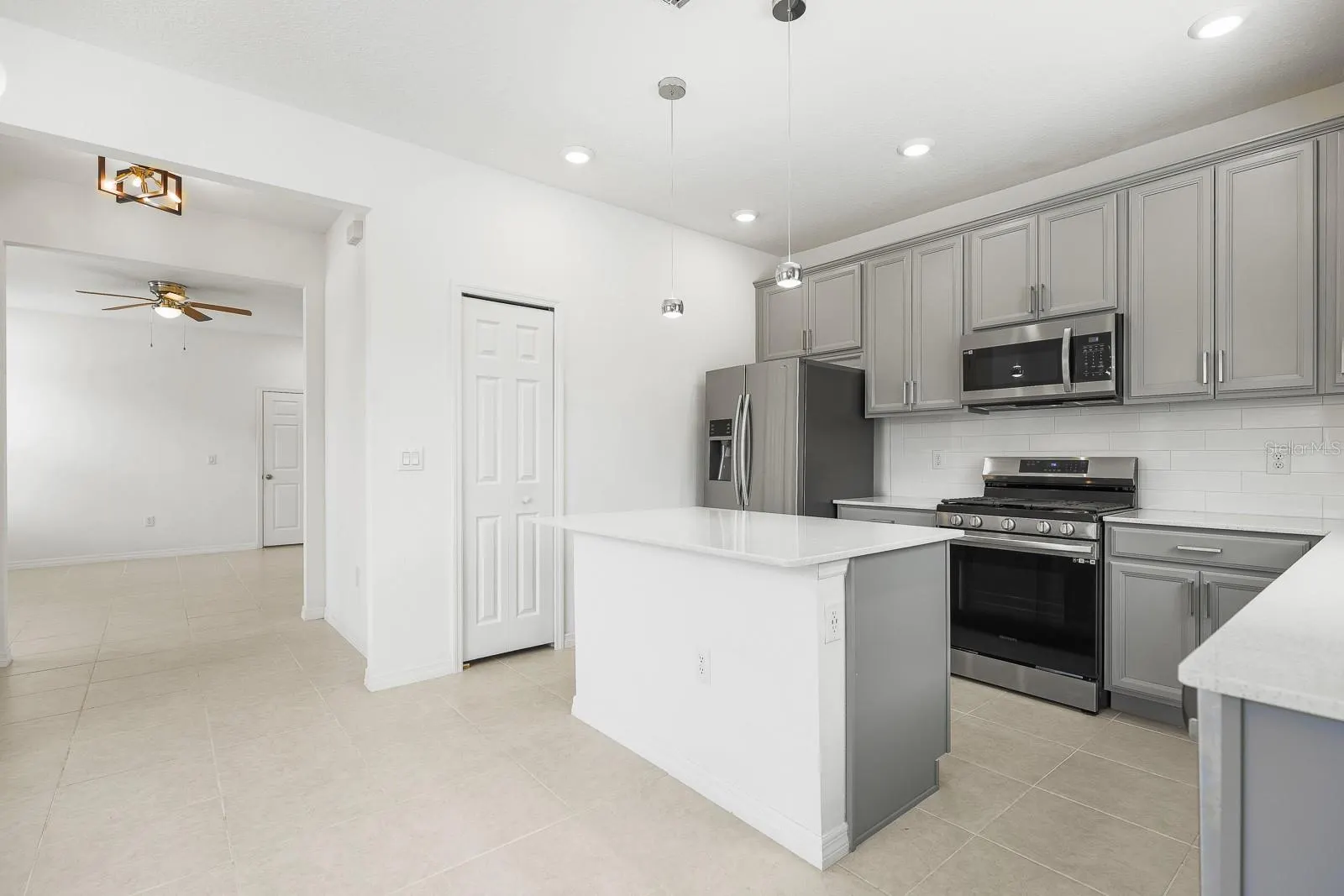 5786 SPOTTED HARRIER WAY